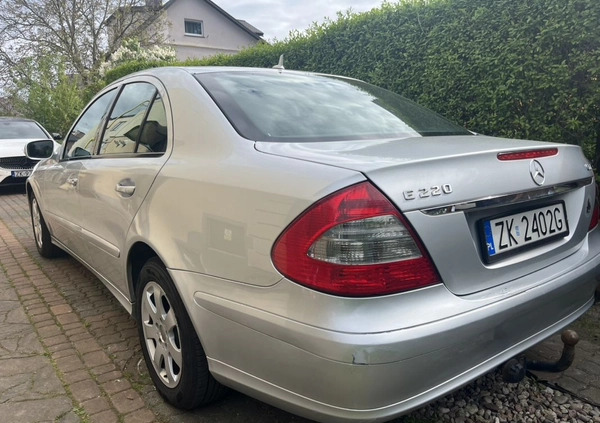 Mercedes-Benz Klasa E cena 12000 przebieg: 360000, rok produkcji 2006 z Koszalin małe 79